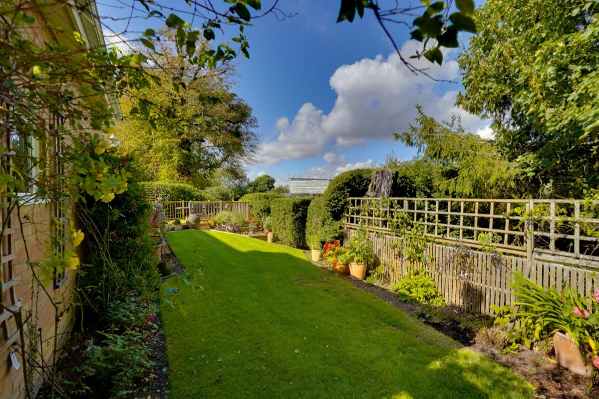 High Street, Stetchworth, CB8