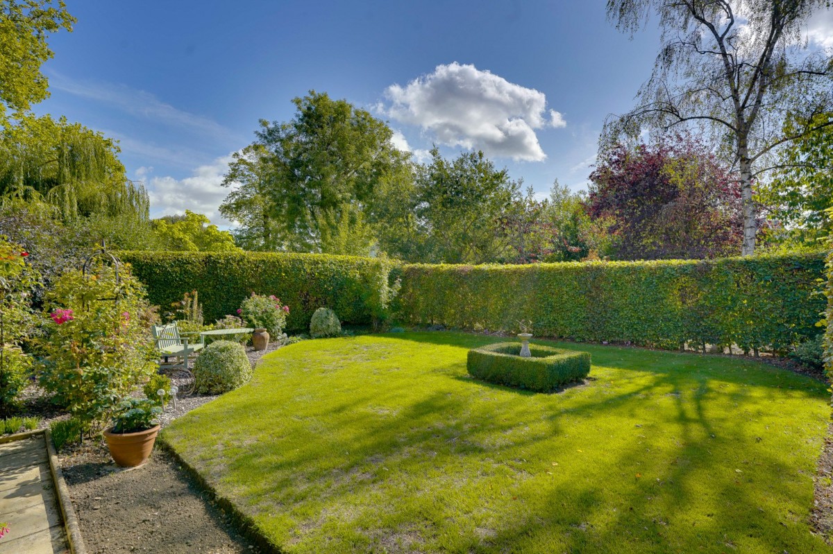 High Street, Stetchworth, CB8