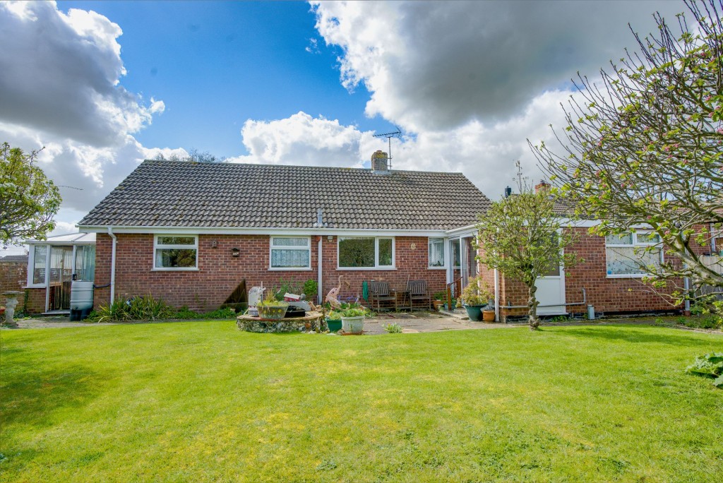 Thorns Close, Wickhambrook, CB8