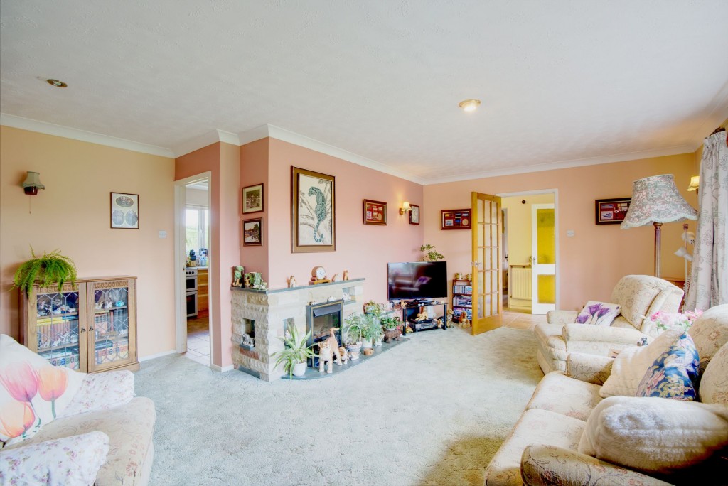Thorns Close, Wickhambrook, CB8