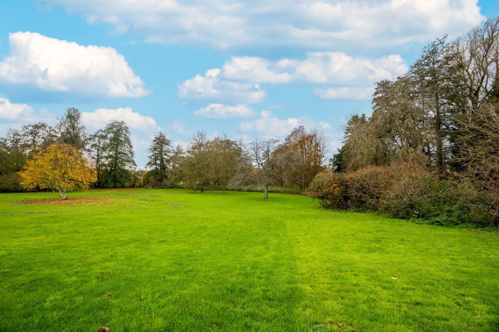 Kingfisher Walk, Linton, CB21