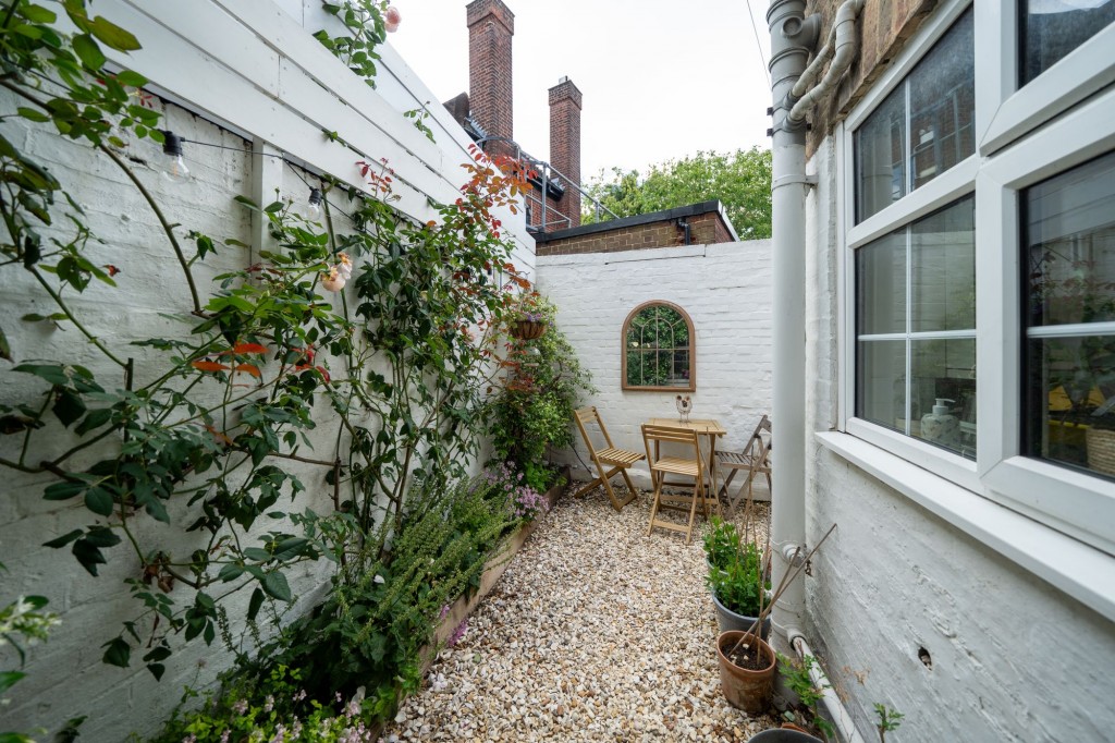 Castle Row, Cambridge, CB3