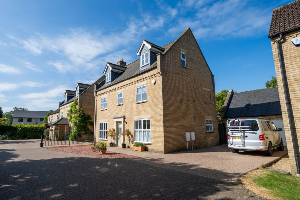 Columbine Road, Ely, CB6