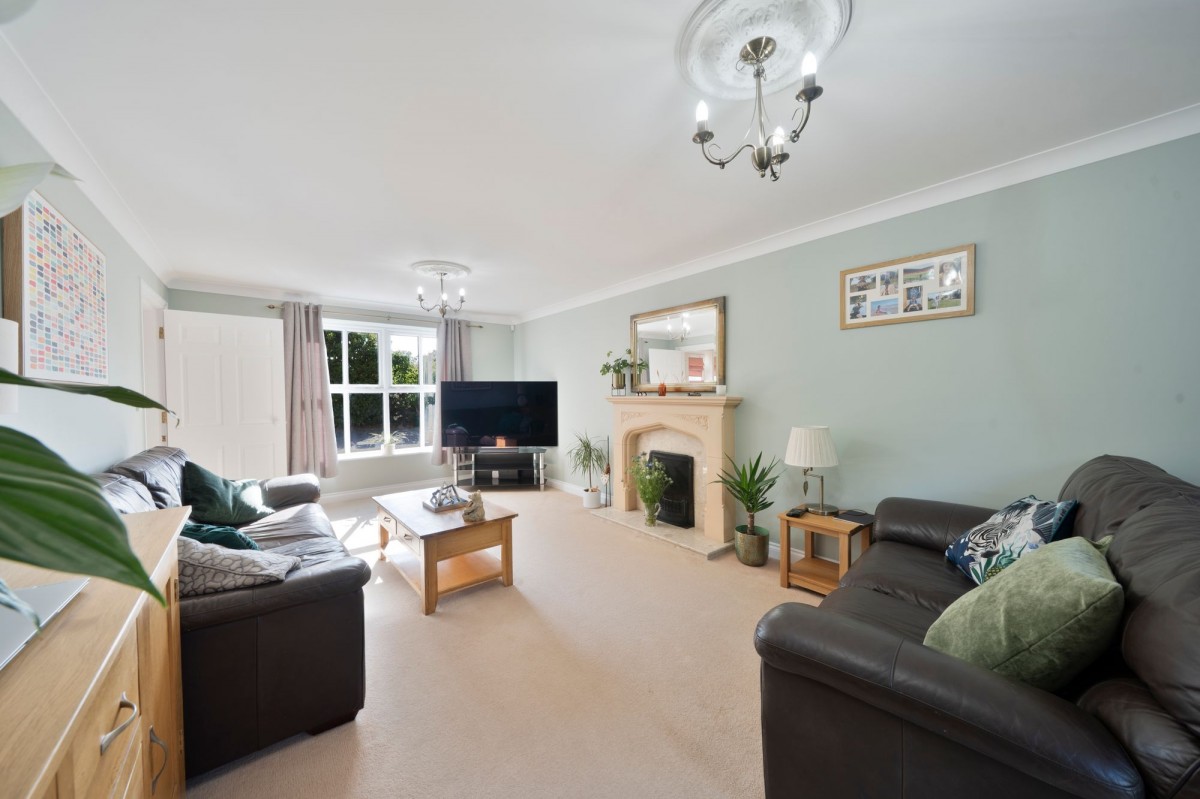 Columbine Road, Ely, CB6