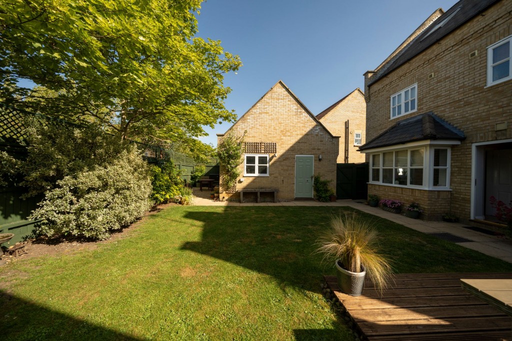 Columbine Road, Ely, CB6