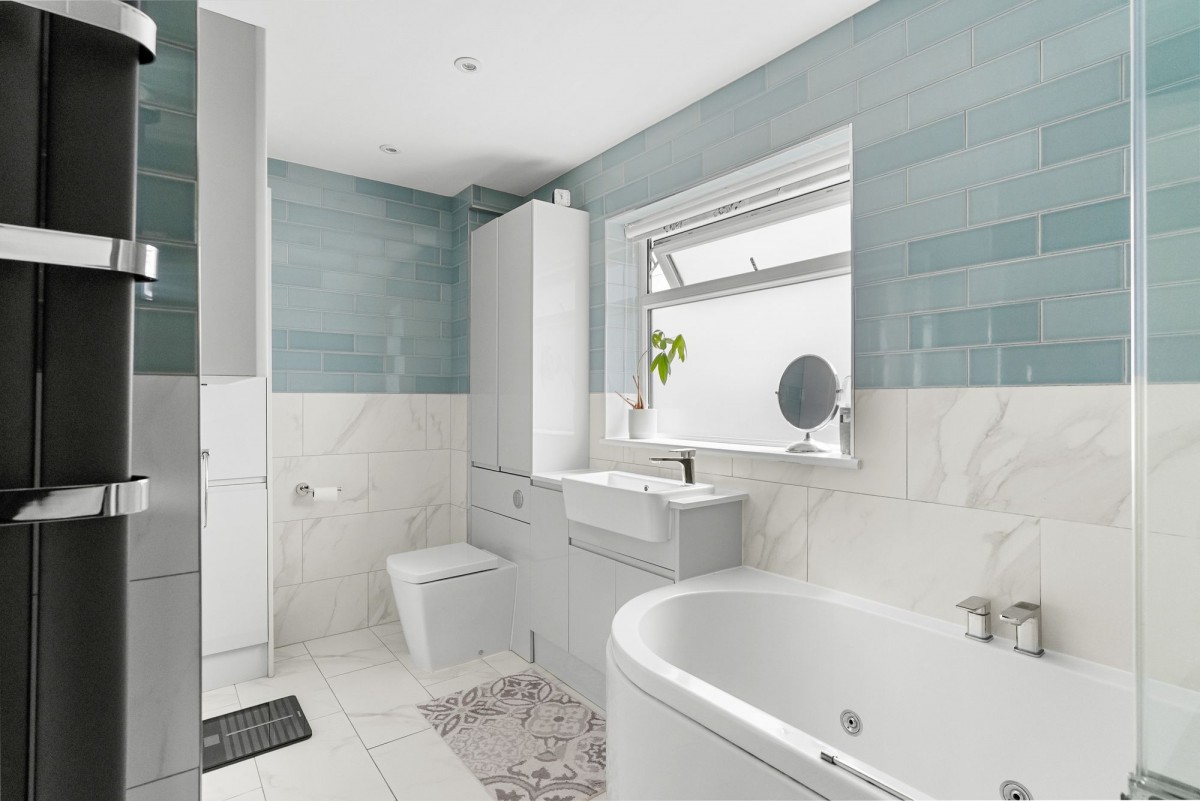 Meadow Road, Great Chesterford, CB10