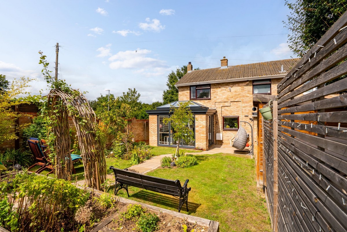 Meadow Road, Great Chesterford, CB10