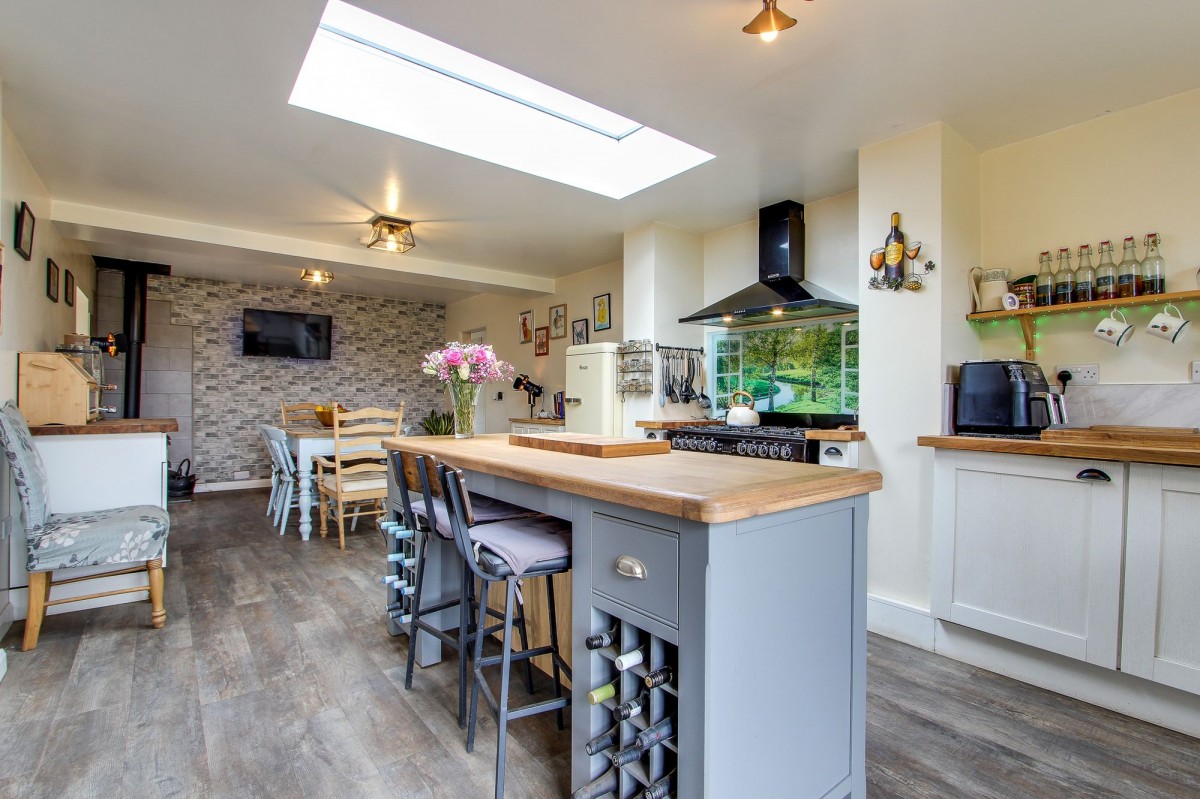 Needham Bank, Friday Bridge, PE14