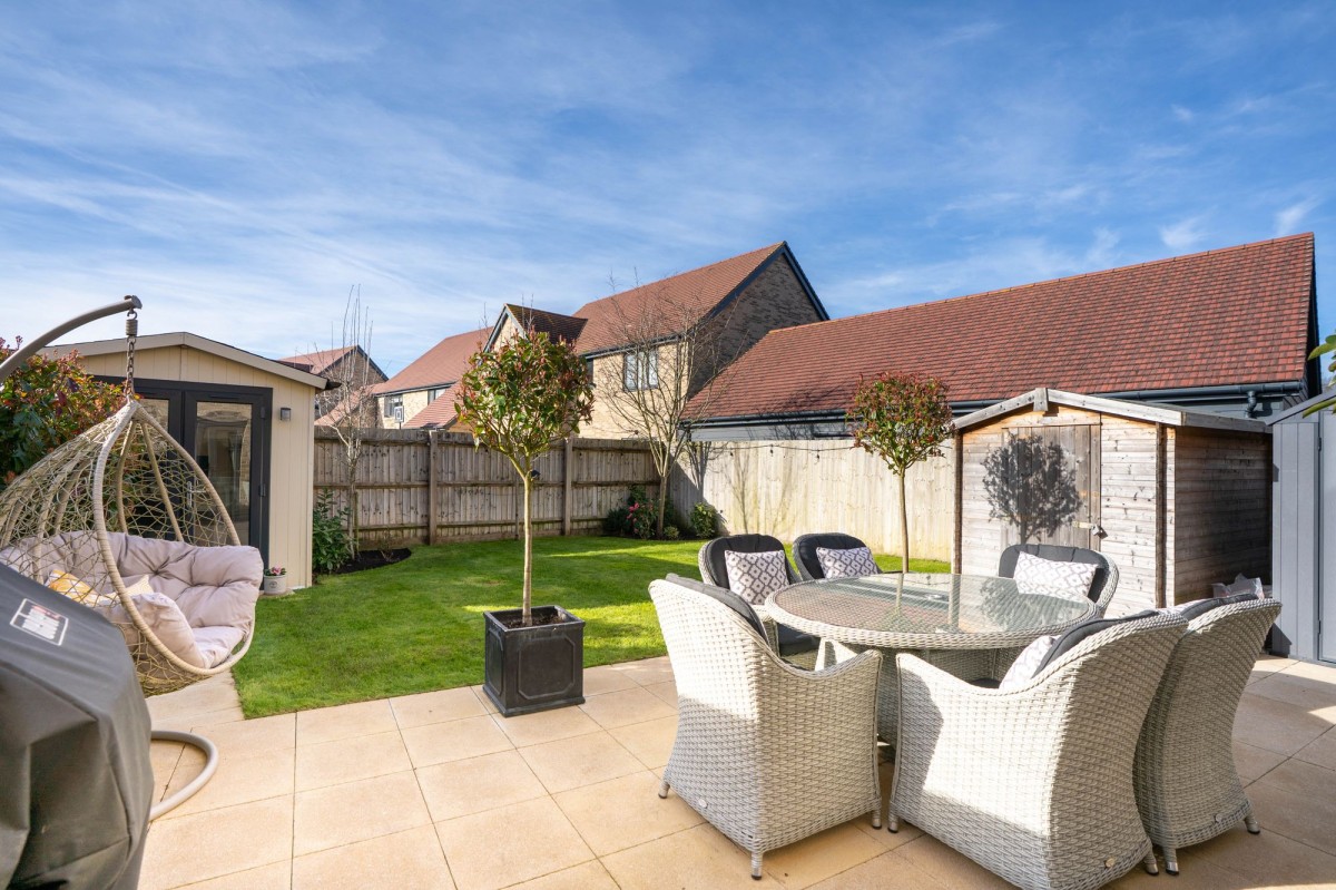 Larkfield, Great Abington, CB21