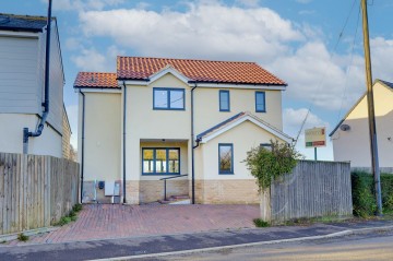 The Street, Kirtling, CB8