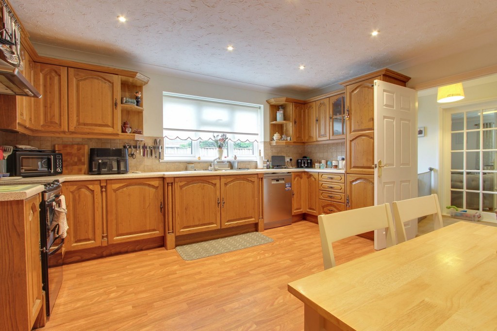 Station Road, Wisbech St. Mary, PE13