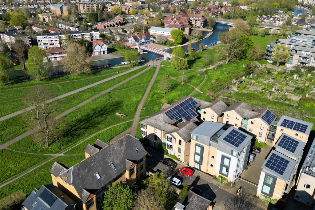 Auckland Road, Auckland Court Auckland Road, CB5