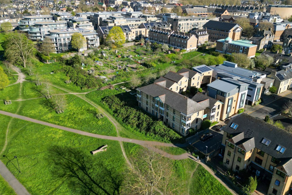 Auckland Road, Auckland Court Auckland Road, CB5