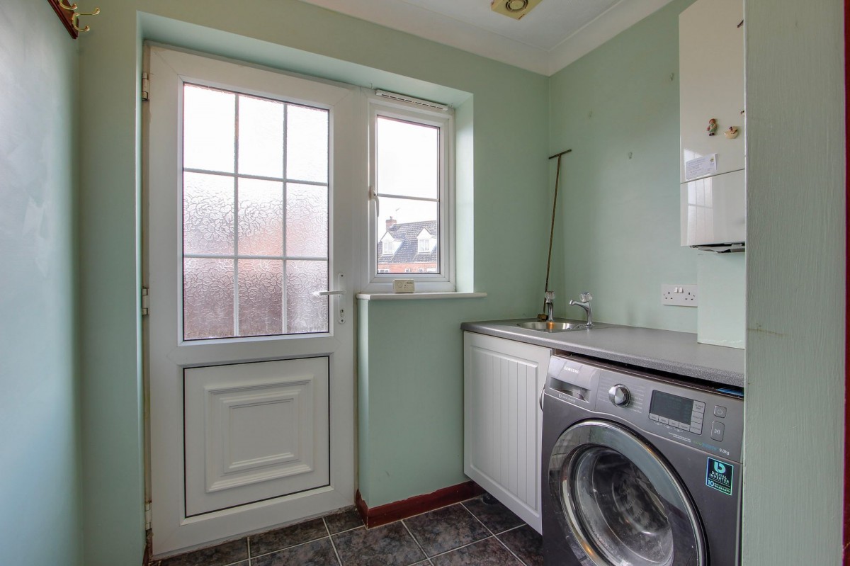 Crispin Close, Lutton, PE12