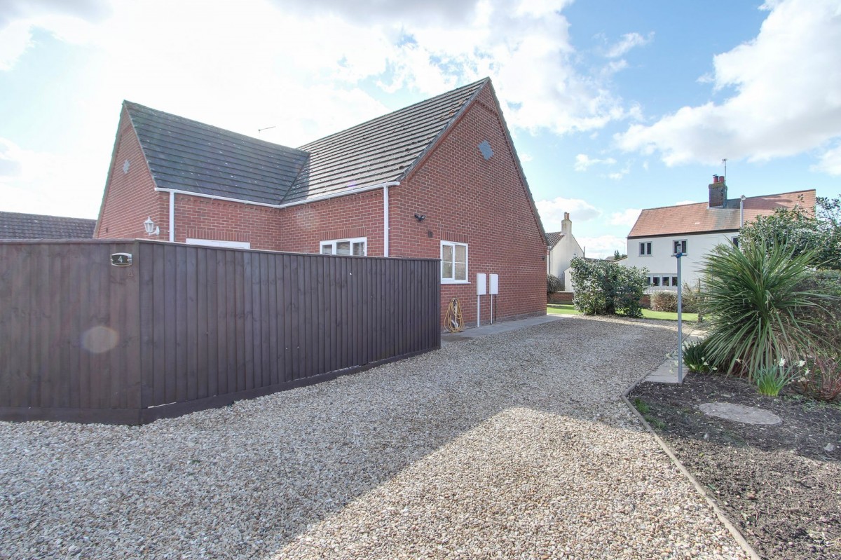 Crispin Close, Lutton, PE12