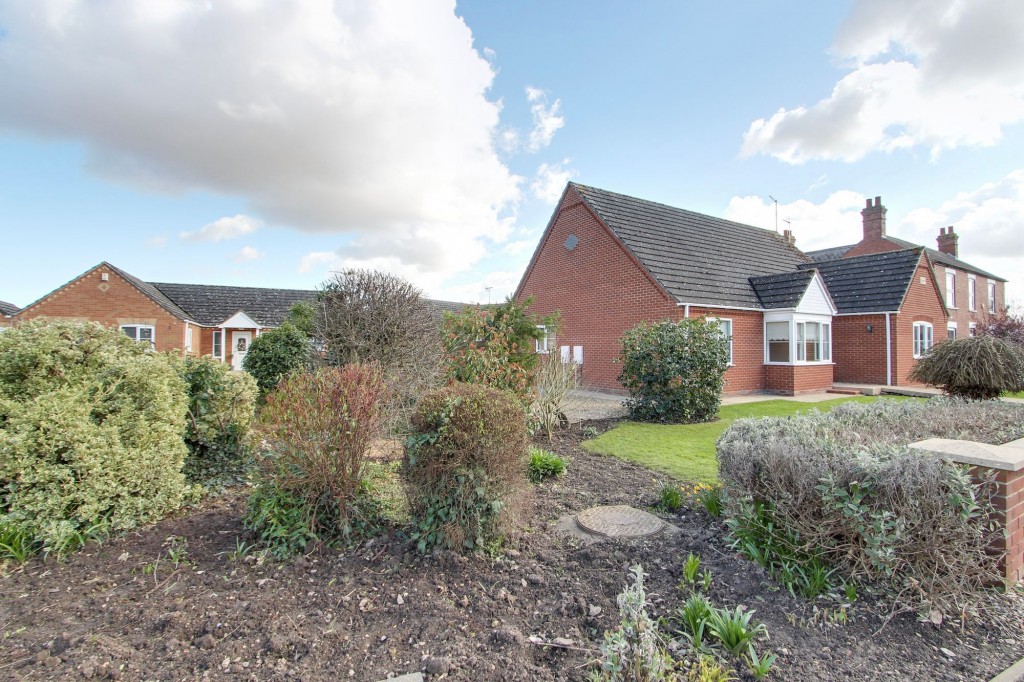 Crispin Close, Lutton, PE12