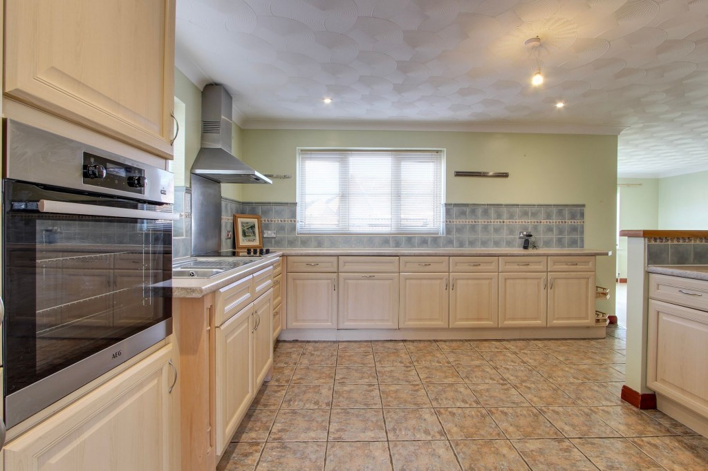 Crispin Close, Lutton, PE12