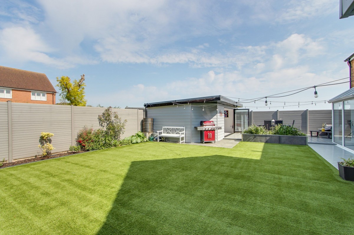 Grebe Close, Sutton Bridge, PE12