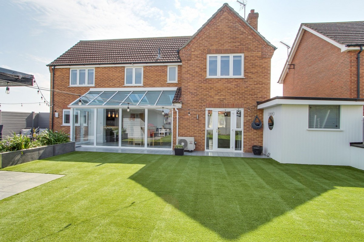 Grebe Close, Sutton Bridge, PE12