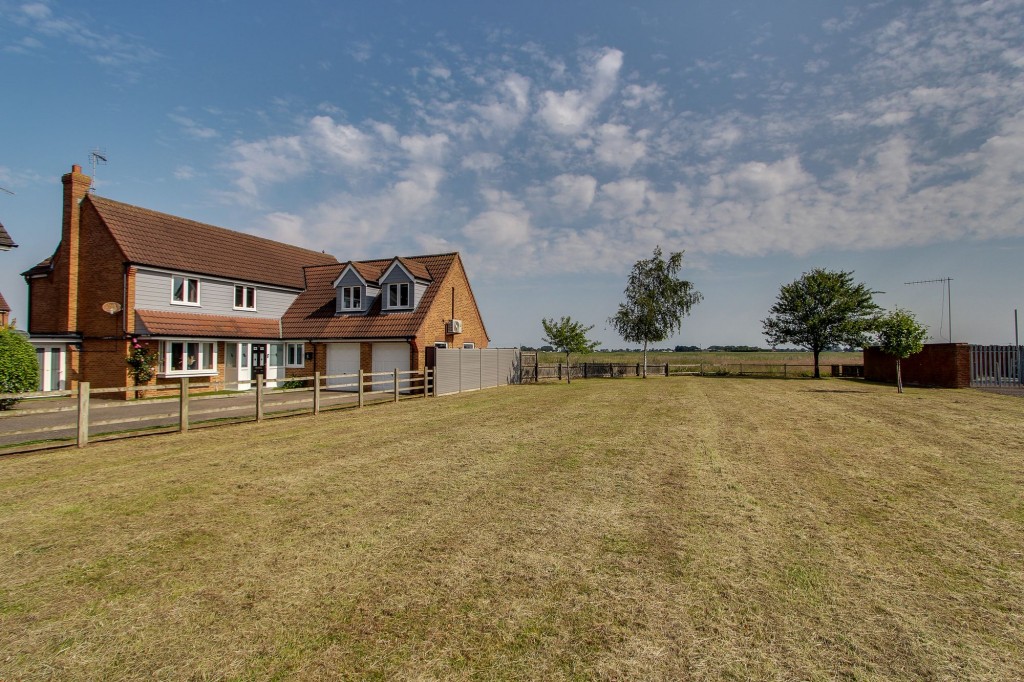 Grebe Close, Sutton Bridge, PE12