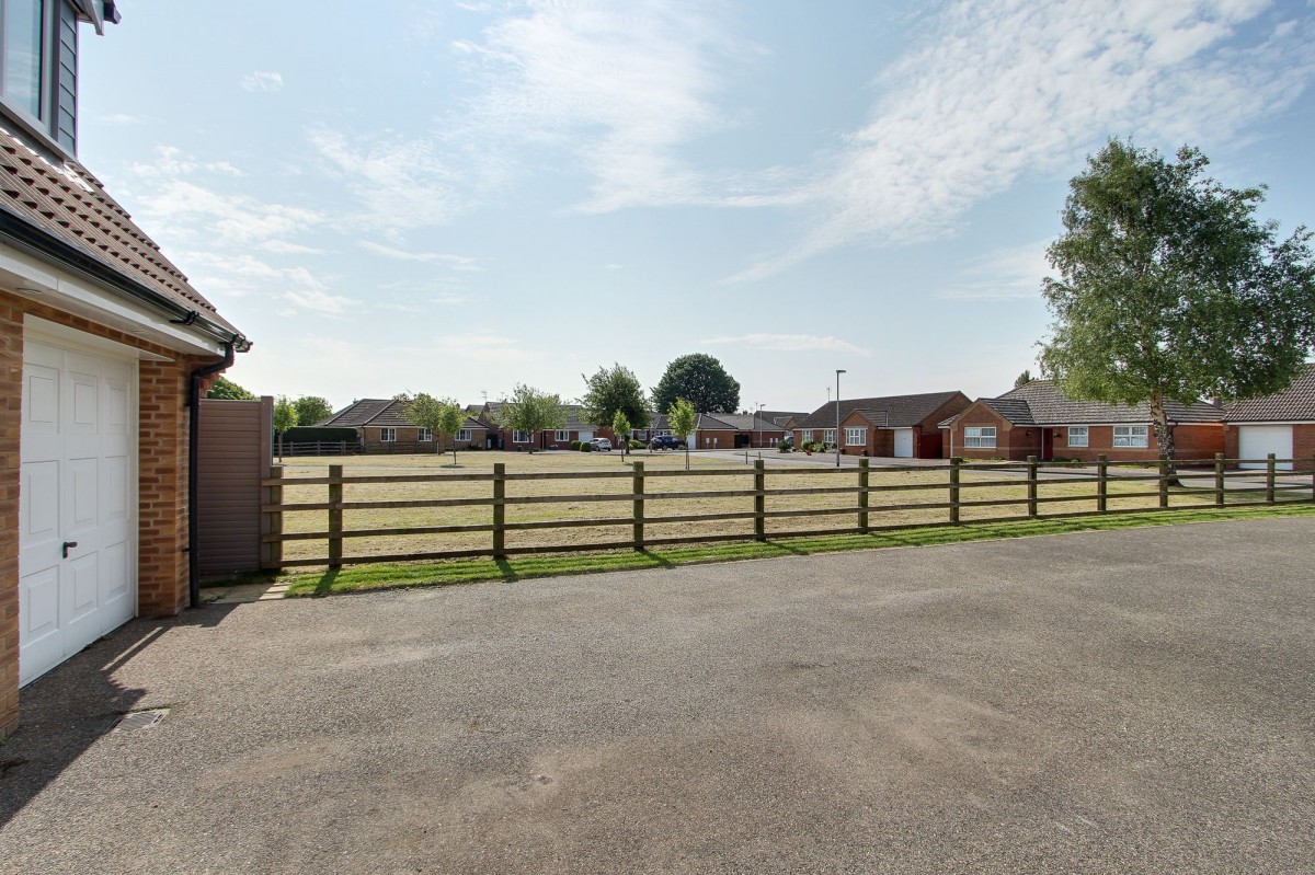 Grebe Close, Sutton Bridge, PE12