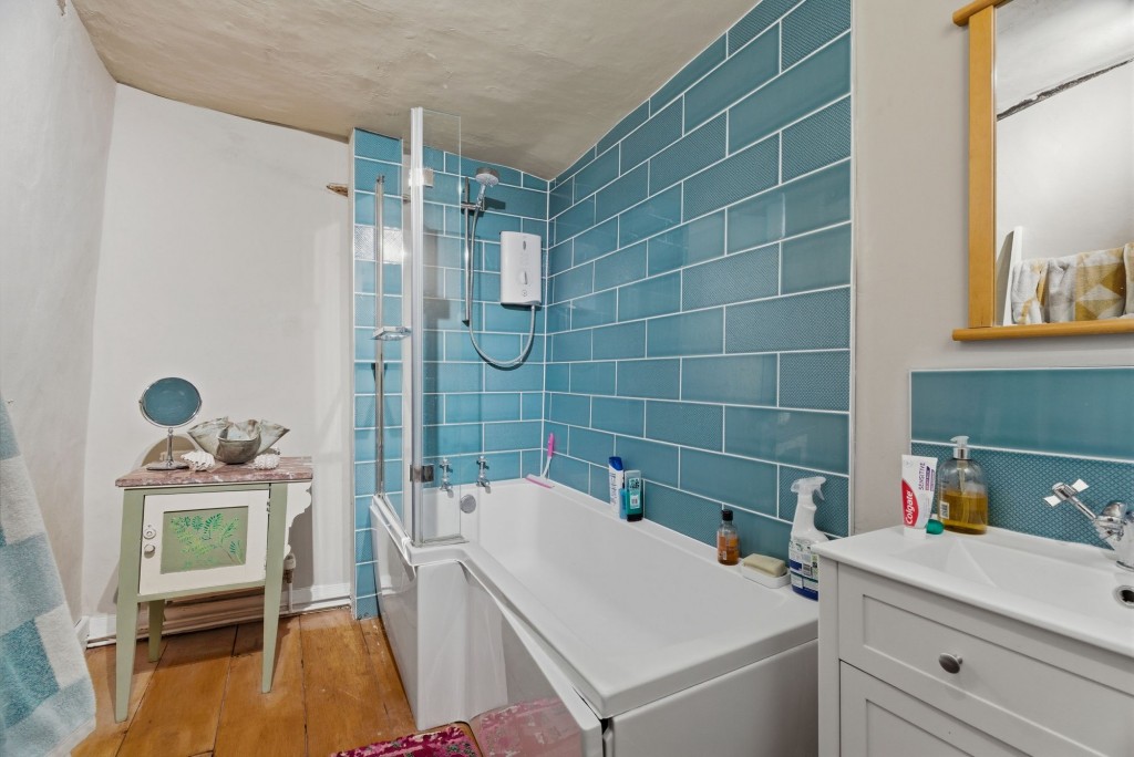 Coles Lane, Linton, CB21