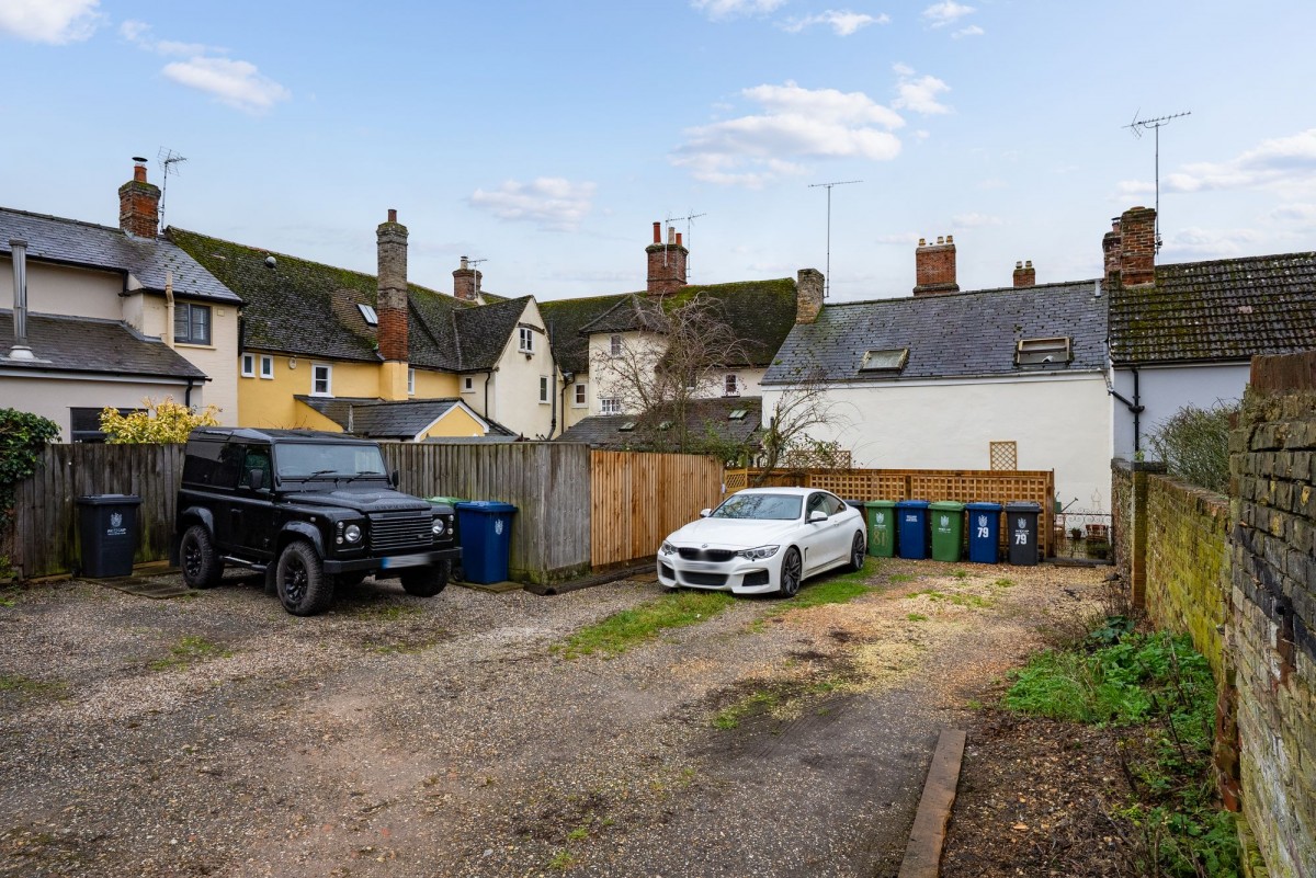 Coles Lane, Linton, CB21