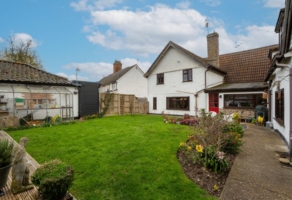 Beeches Road, West Row, IP28