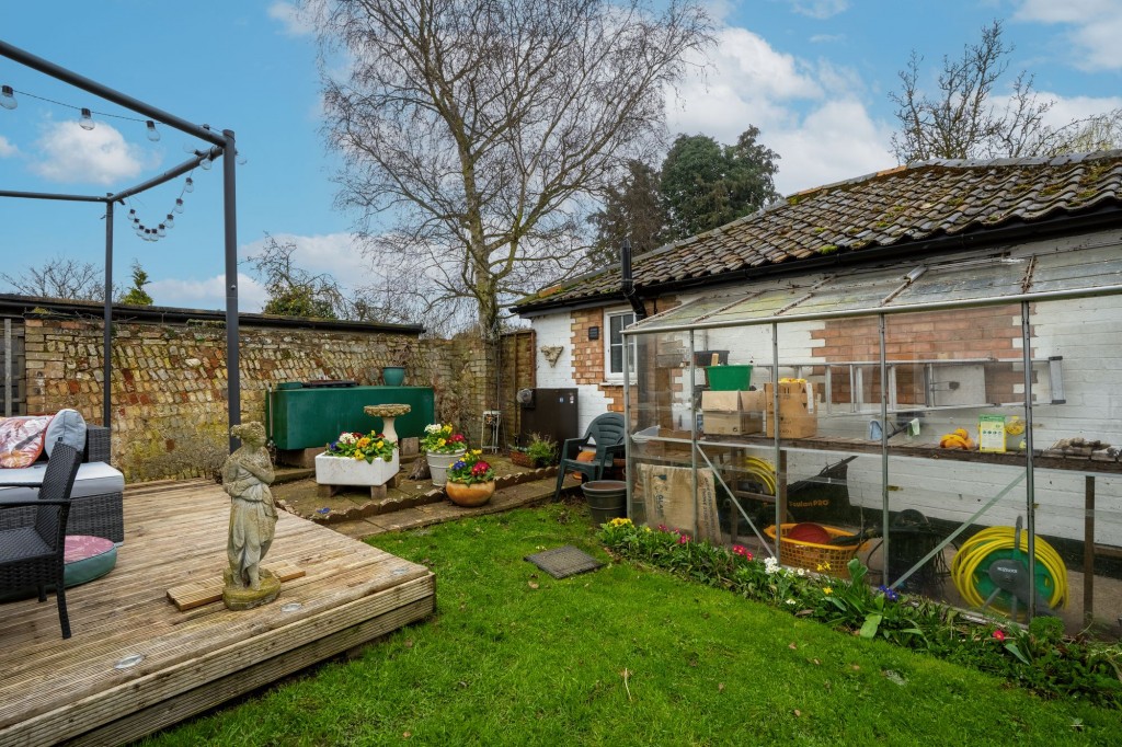 Beeches Road, West Row, IP28