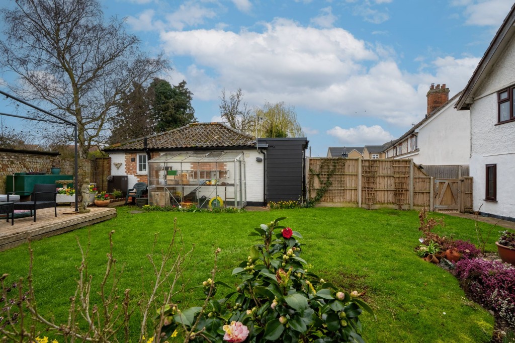 Beeches Road, West Row, IP28