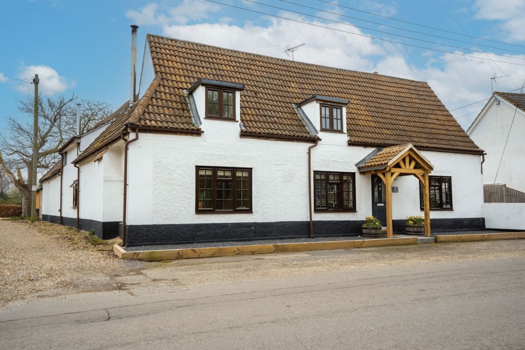 Beeches Road, West Row, IP28