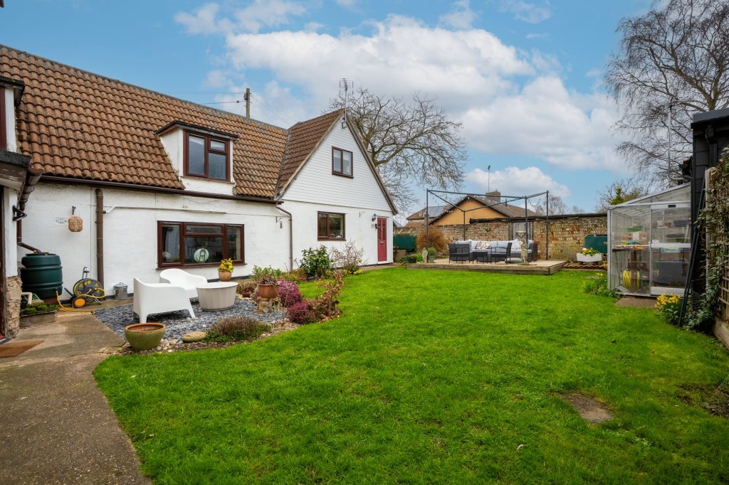Beeches Road, West Row, IP28