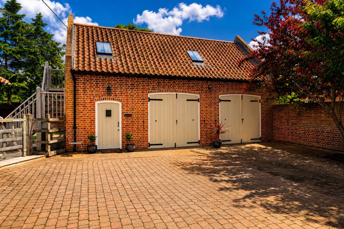 Front Road, Murrow, PE13