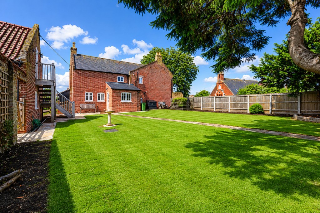 Front Road, Murrow, PE13
