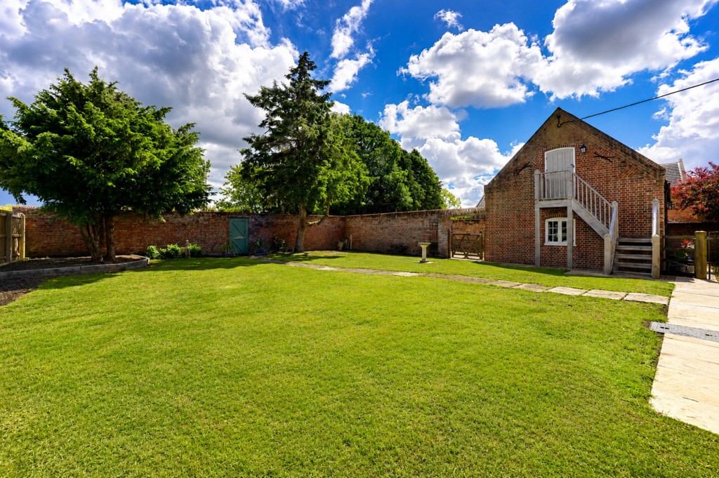 Front Road, Murrow, PE13