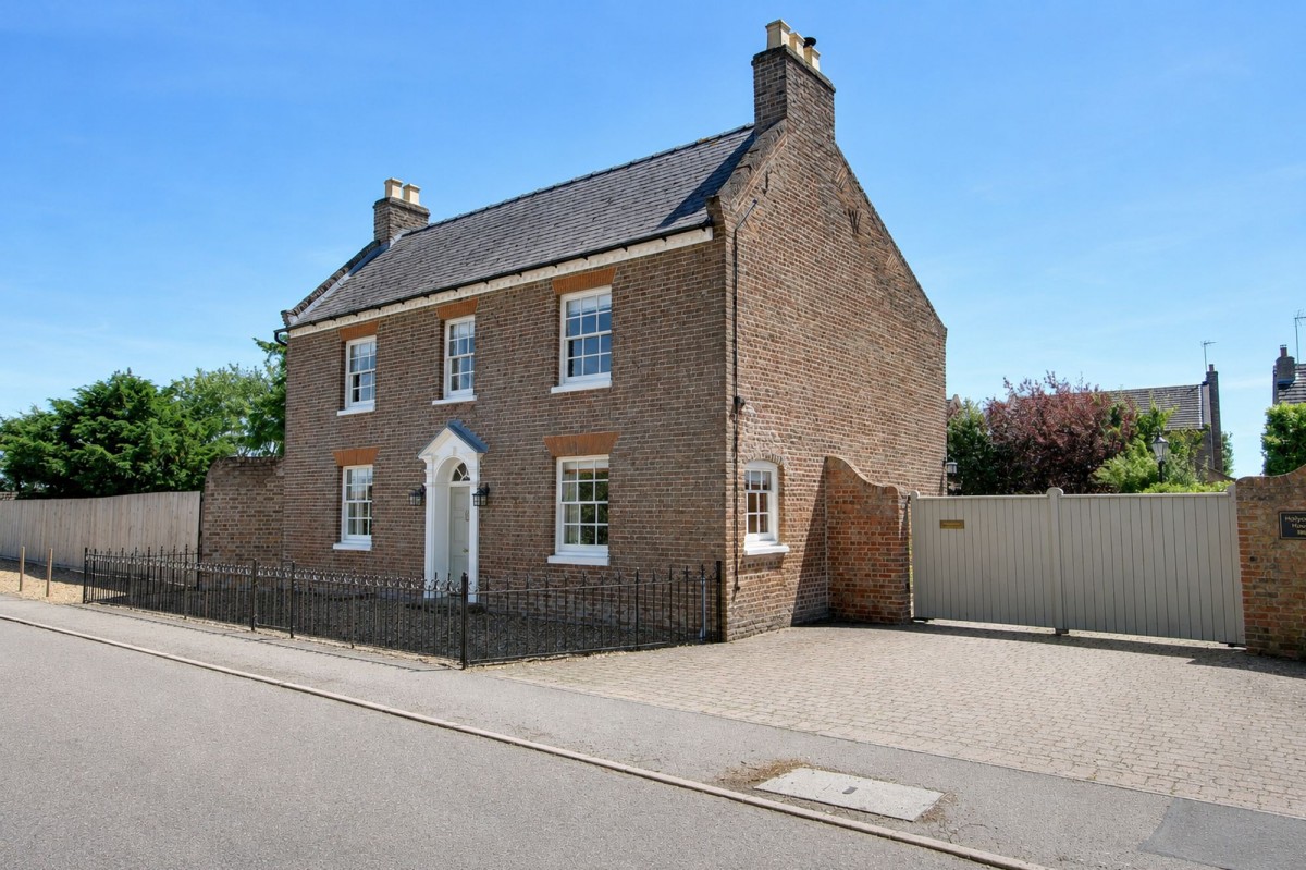 Front Road, Murrow, PE13