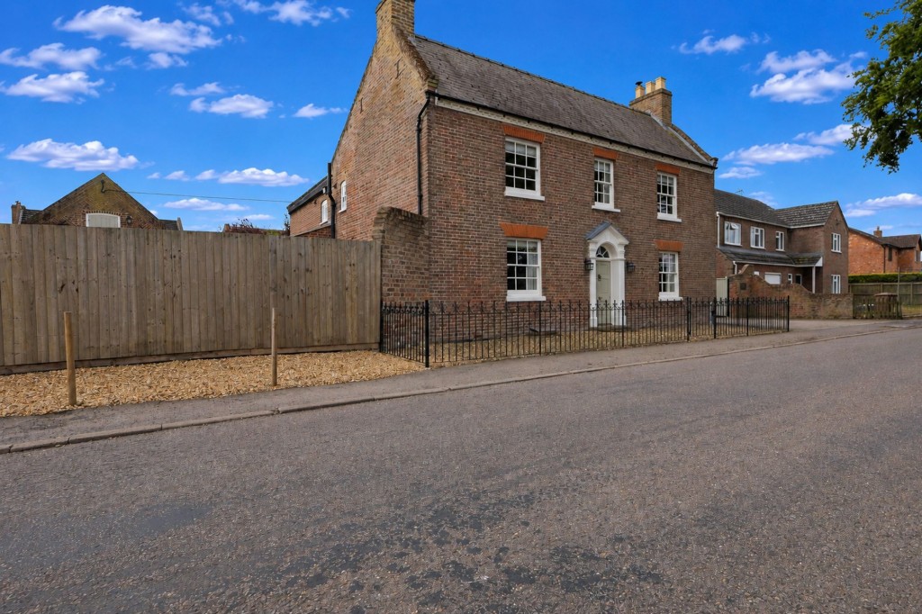 Front Road, Murrow, PE13