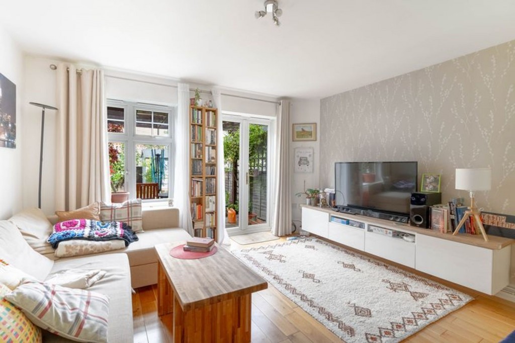 Brenda Gautrey Way, Cottenham, CB24