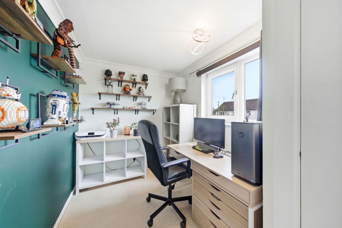 Magdalene Close, Longstanton, CB24