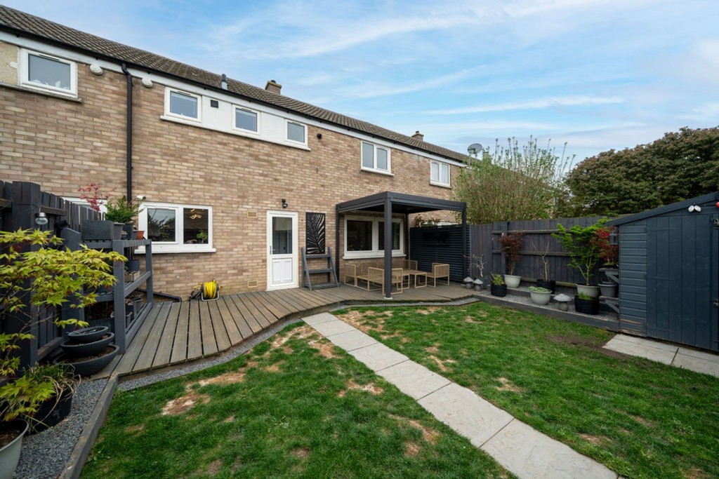 Magdalene Close, Longstanton, CB24