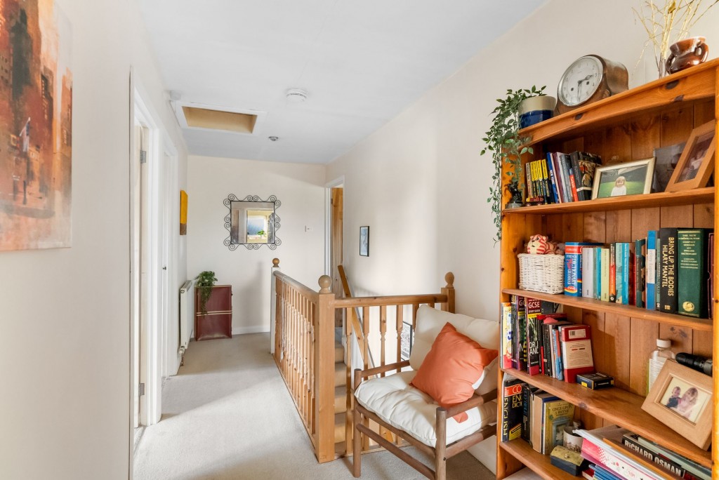 Emsons Close, Linton, CB21