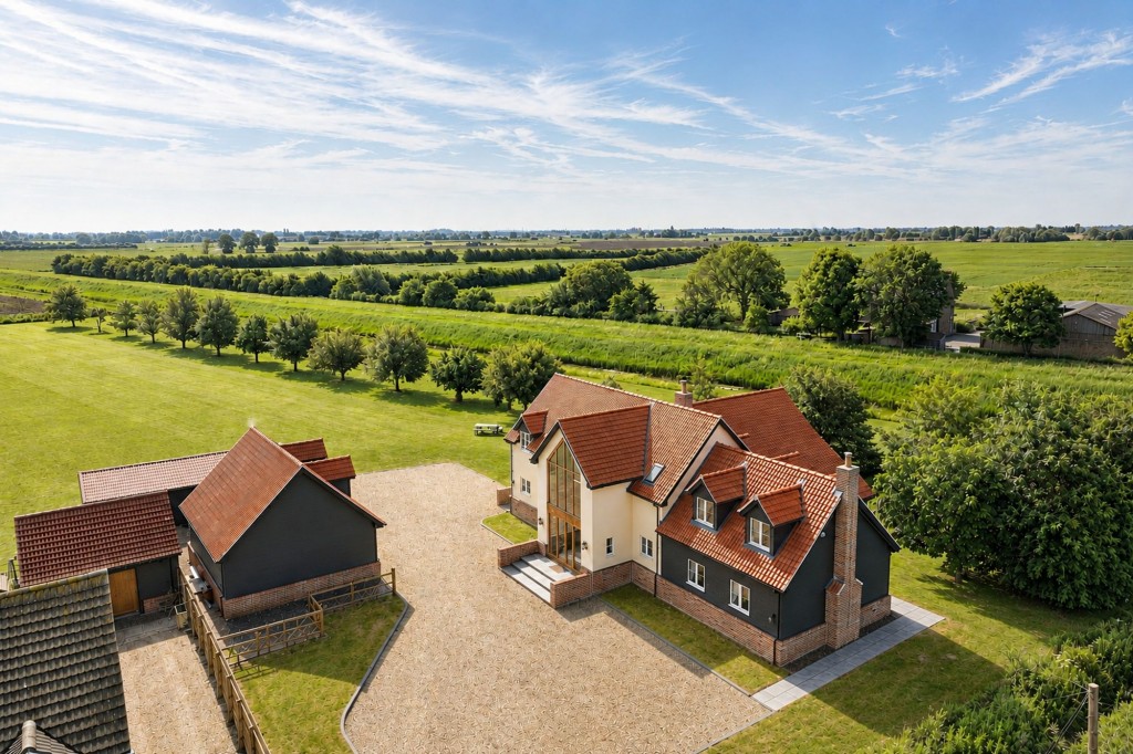 Coronation Avenue, Throckenholt, PE12