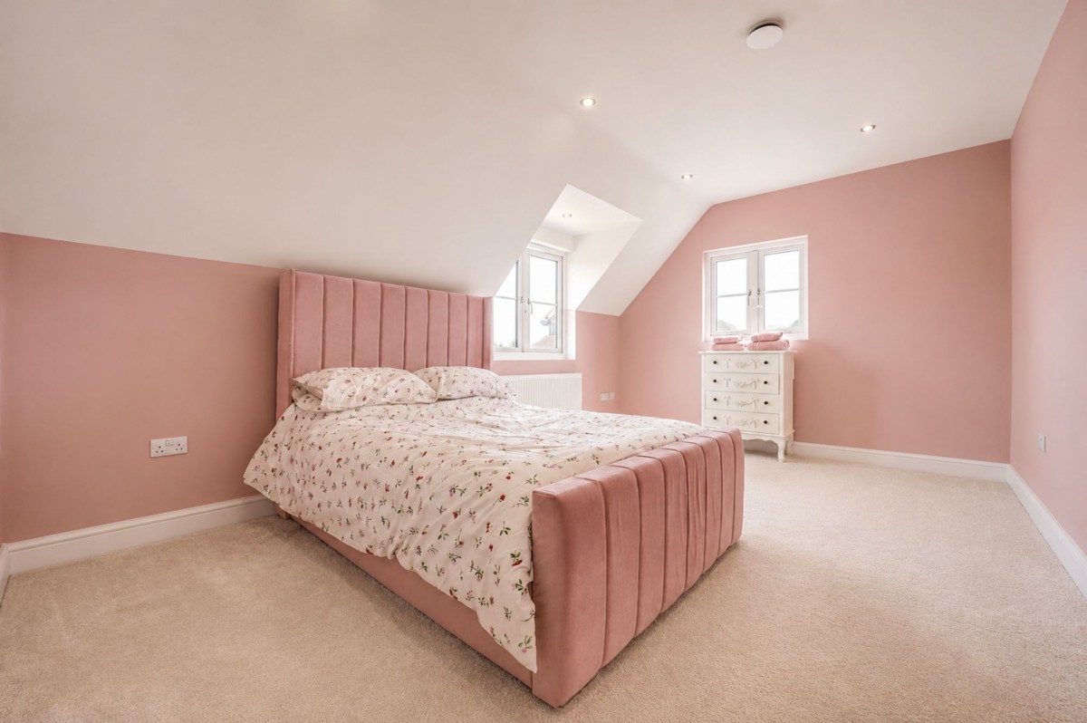 Coronation Avenue, Throckenholt, PE12