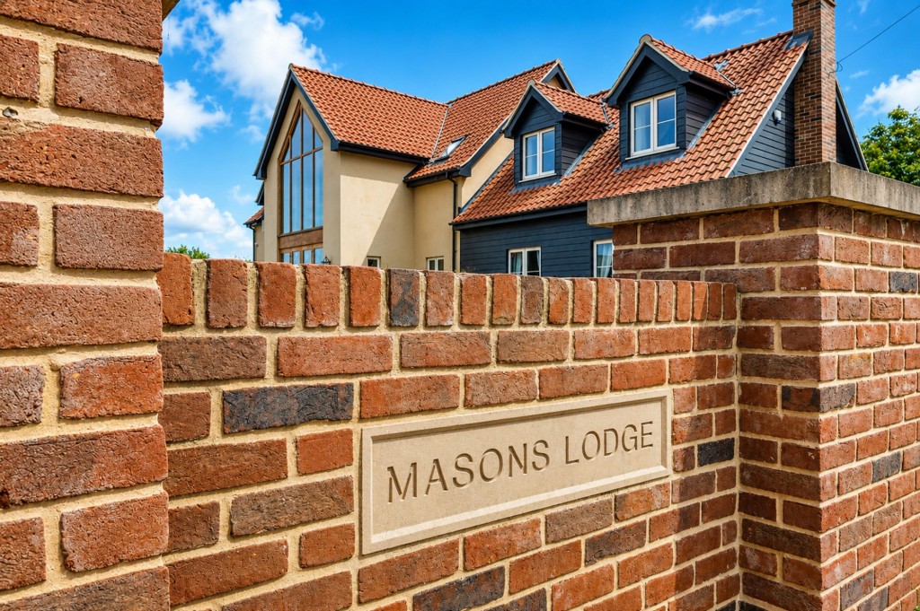 Coronation Avenue, Throckenholt, PE12