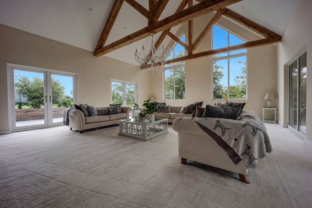 Coronation Avenue, Throckenholt, PE12