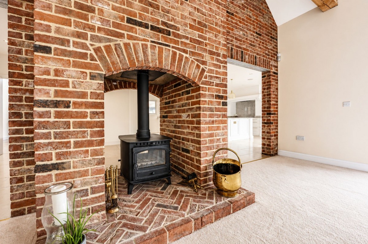 Coronation Avenue, Throckenholt, PE12