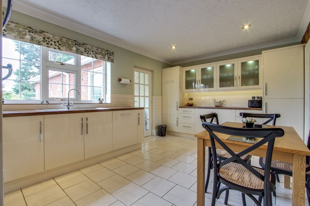36 Elmfield Drive, Emneth, PE14