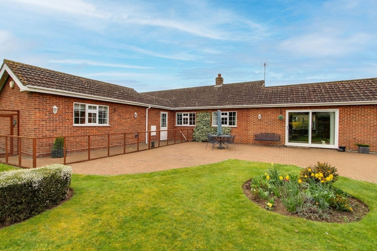 36 Elmfield Drive, Emneth, PE14