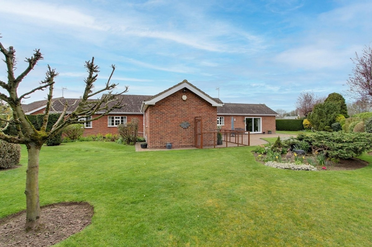 36 Elmfield Drive, Emneth, PE14