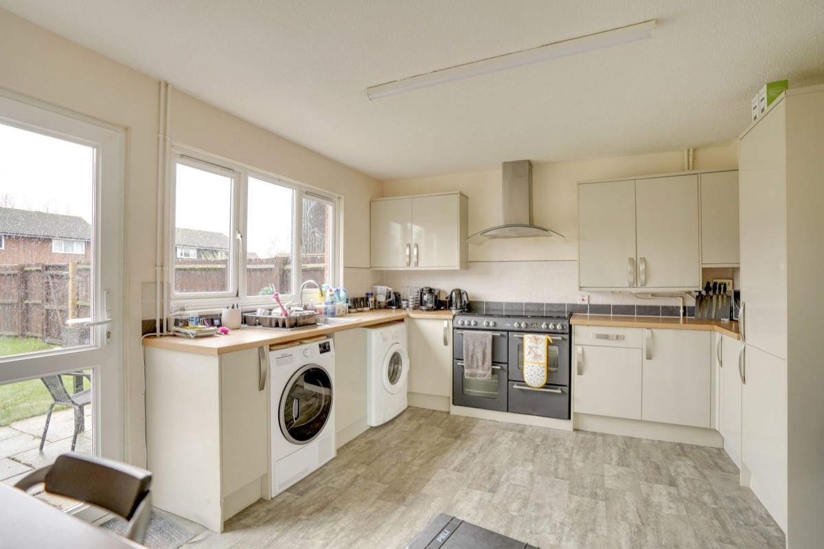 Mill Reef Close, Newmarket, CB8